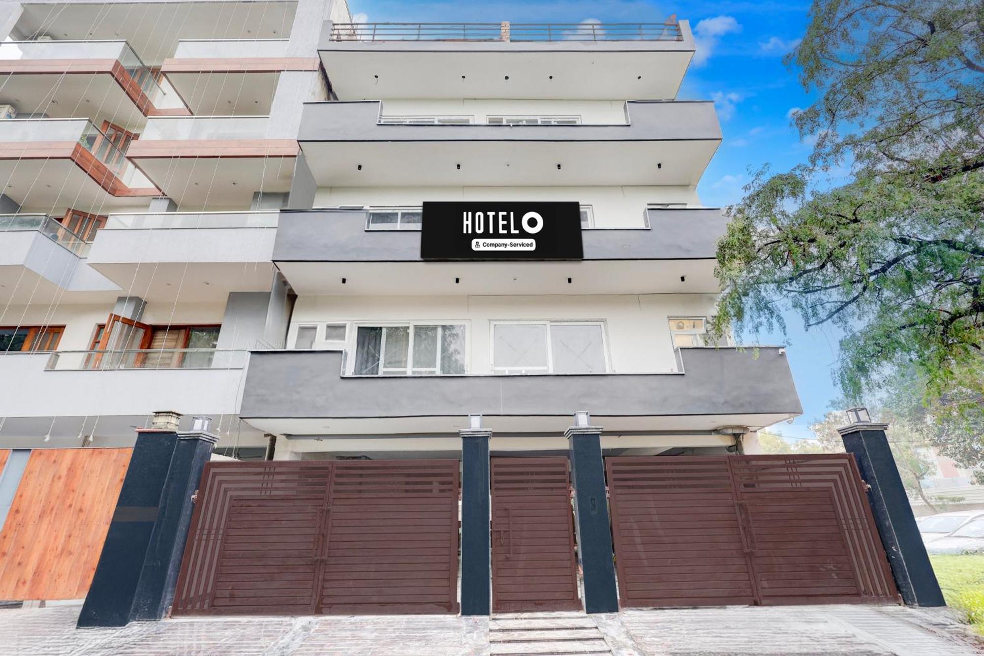 Super Hotel O Sector 43 Гургаон Екстериор снимка