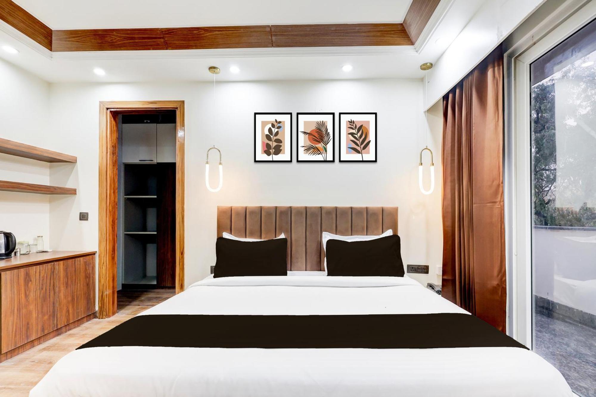 Super Hotel O Sector 43 Гургаон Екстериор снимка